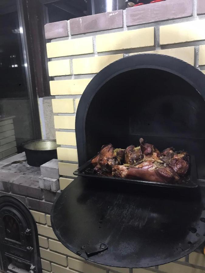 Pensiunea Lui Calin Ocnele Mari Exteriör bild